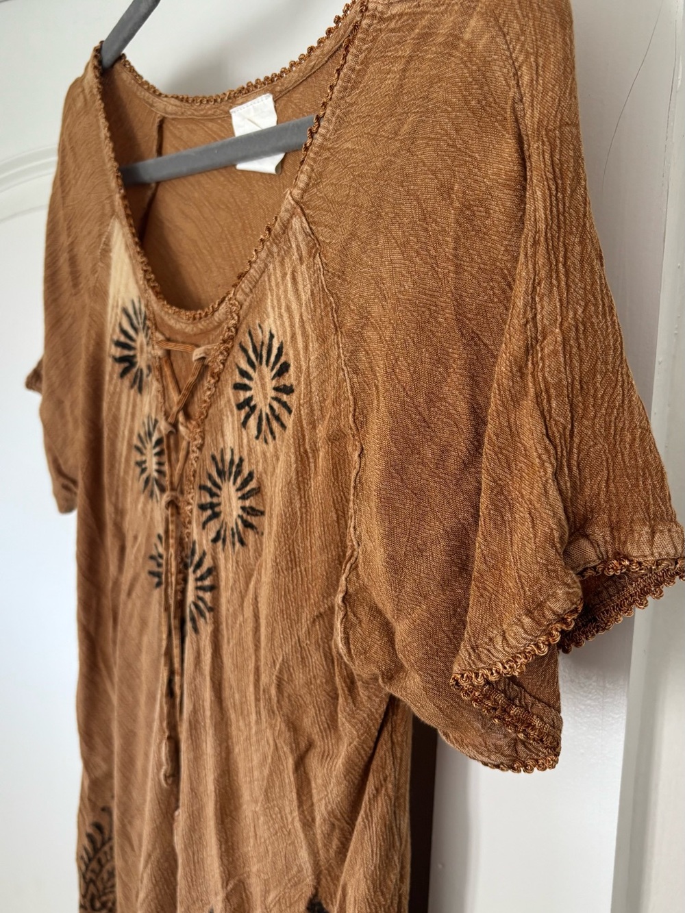 Boho Lace-Up Tunic Dress with Floral Print - Rust color - Picture 2 of 7